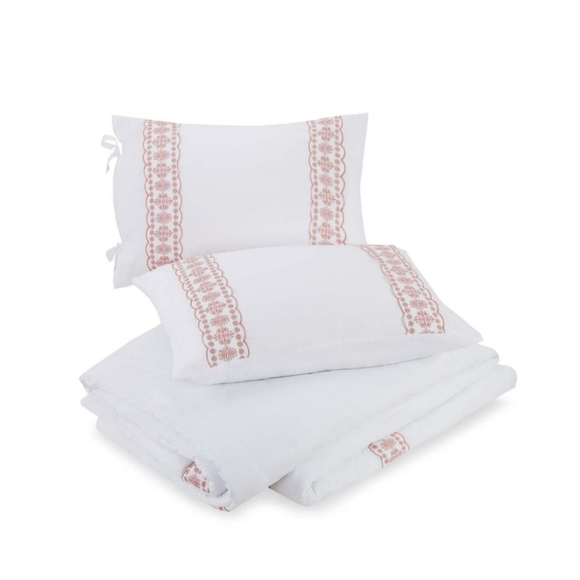 NWT Pioneer Woman white cotton eyelet 4pc comforter set - Picture 2 of 8